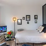 Logis à 5 Min De L'autoroute A10, Balcon&parking Privé Châtellerault