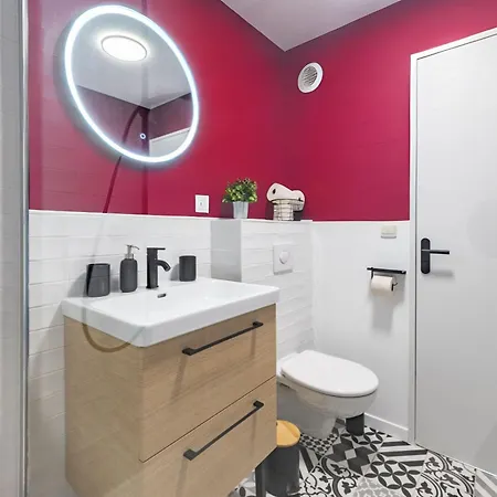 Logis - Vue Nature & Parking Prive, A10 A 5min Appartement