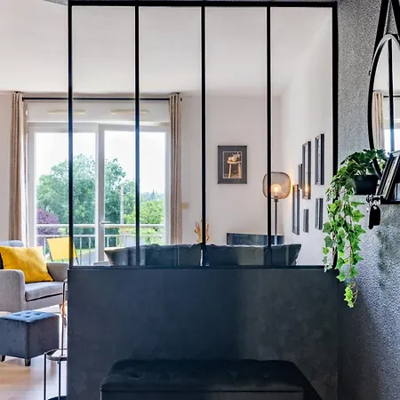 Appartement Logis - Vue Nature & Parking Prive, A10 A 5min Châtellerault