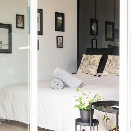 Logis à 5 Min De L'autoroute A10, Balcon&parking Privé *