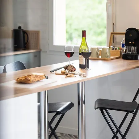 Logis - Vue Nature & Parking Prive, A10 A 5min Appartement Châtellerault