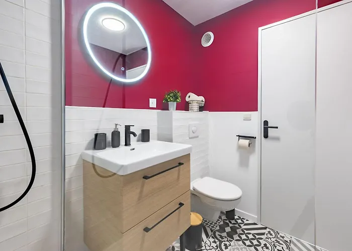 Logis à 5 Min De L'autoroute A10, Balcon&parking Privé Apartamento