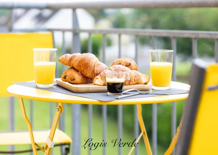 Logis à 5 Min De L'autoroute A10, Balcon&parking Privé * Châtellerault