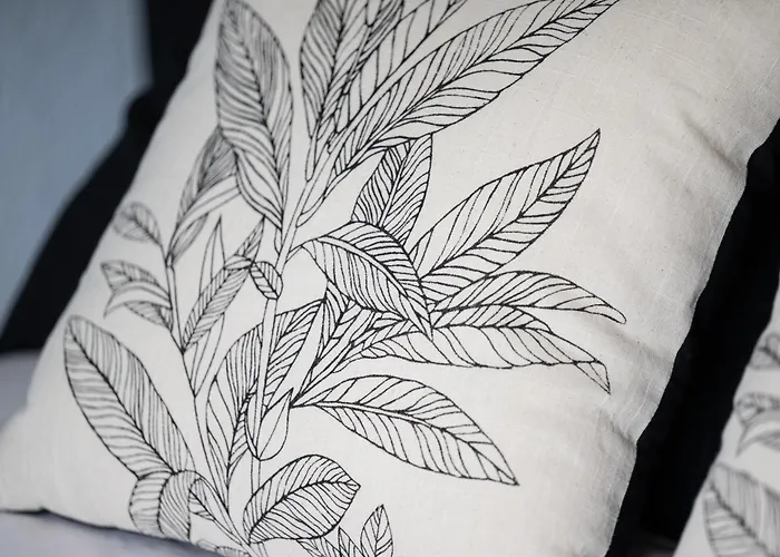 Logis à 5 Min De L'autoroute A10, Balcon&parking Privé *